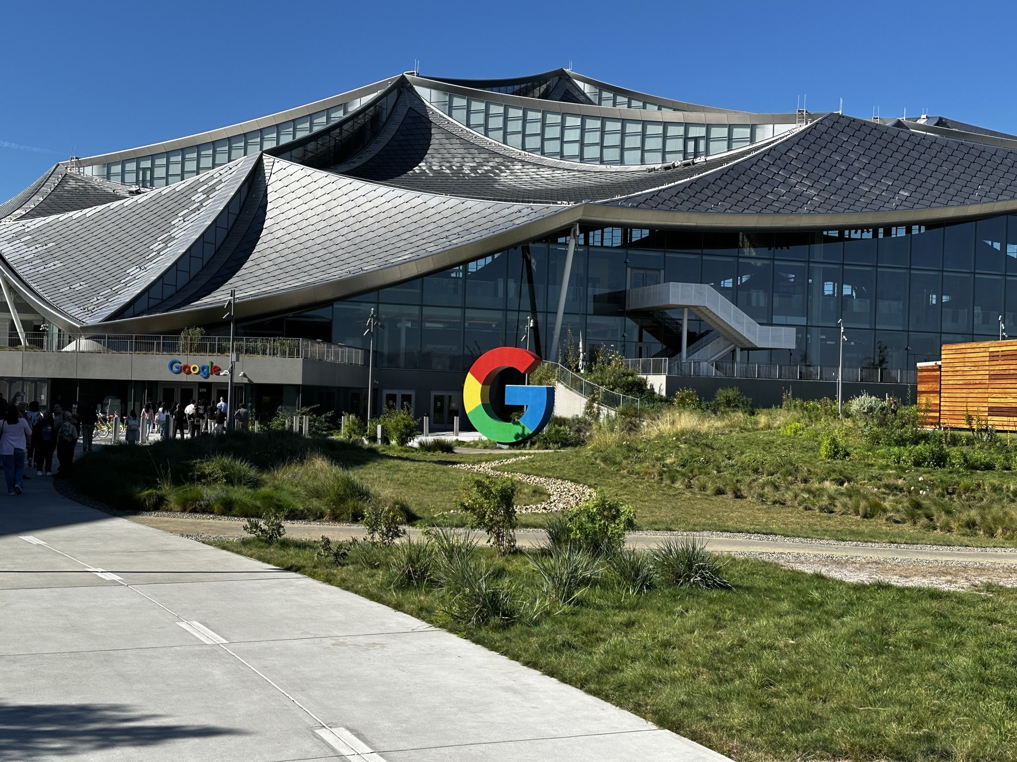 An image of the Google Logo on a building