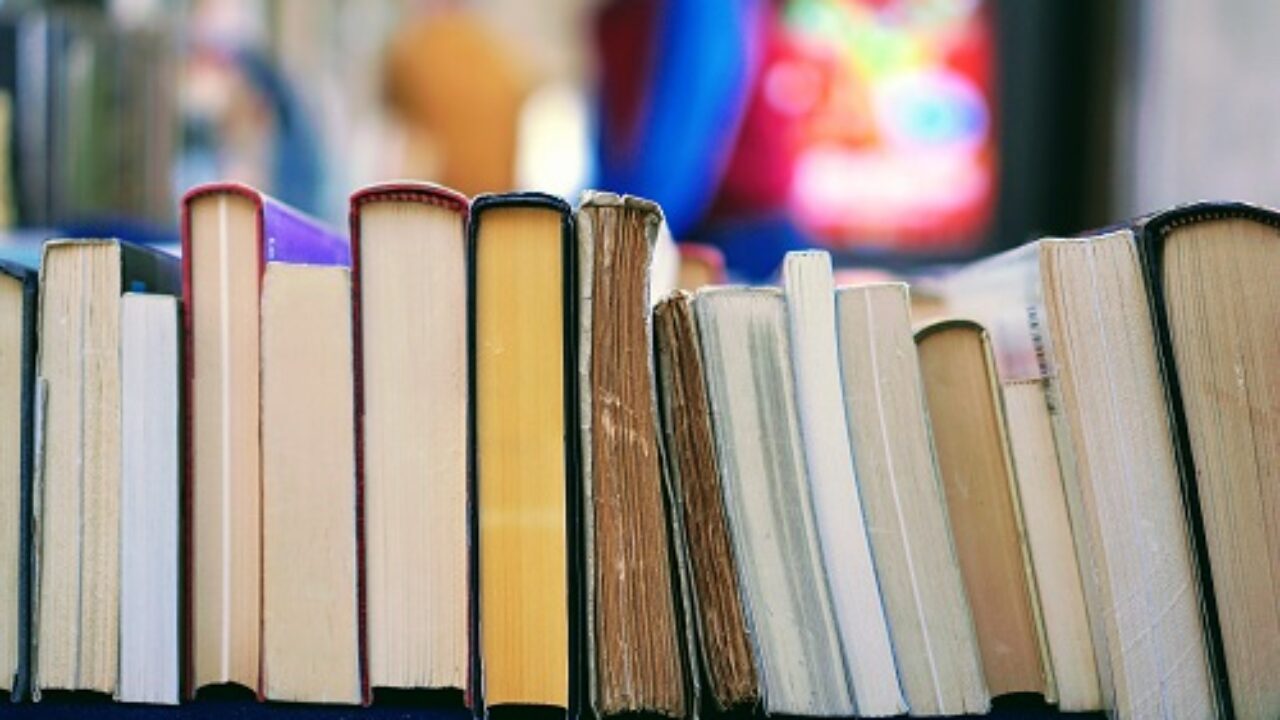 books-lined-up-1280x720.jpg