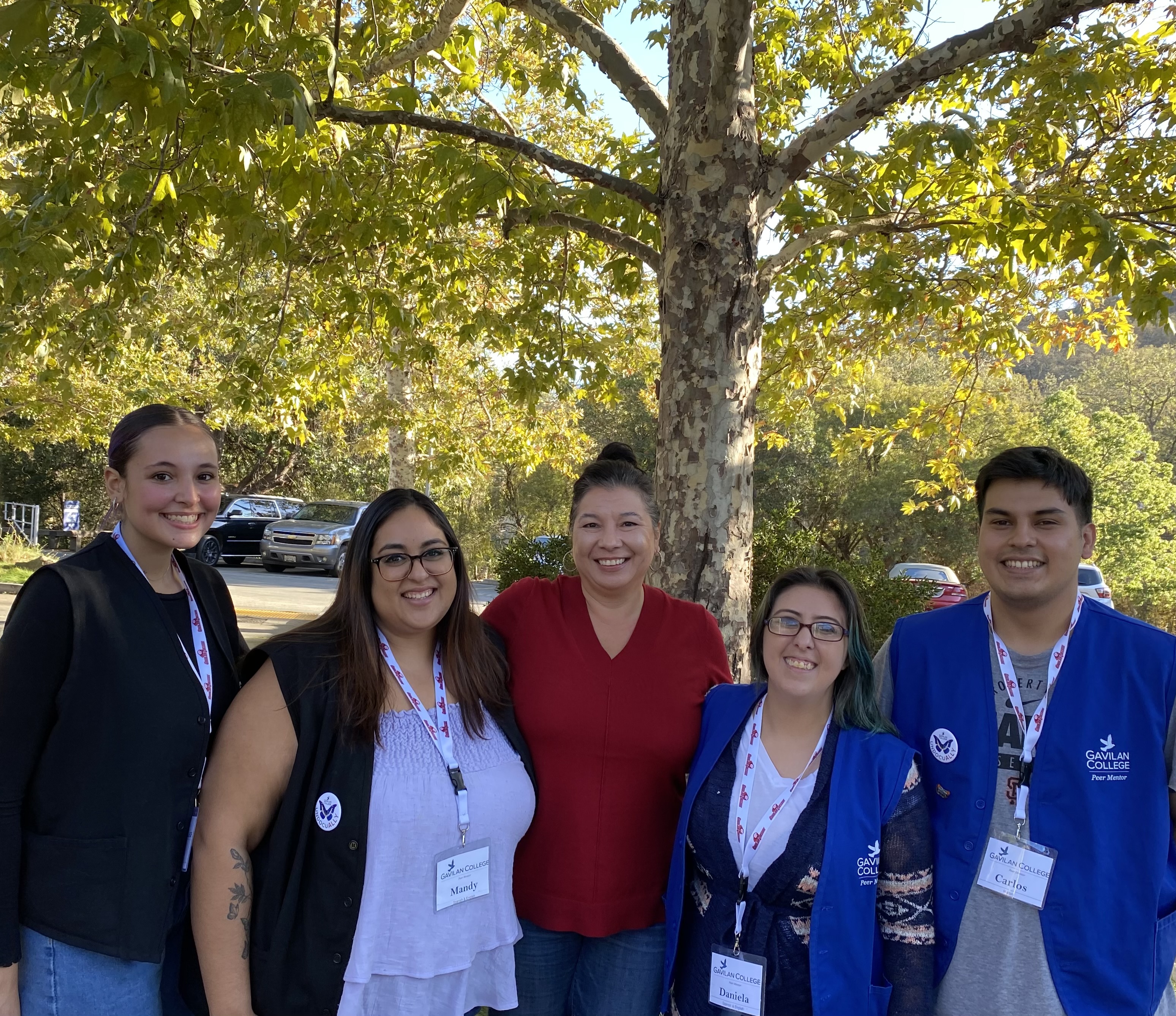 Group, outdoor photograph of Michele with Gavilan Peer Mentors